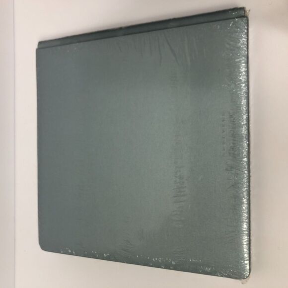 BRAND NEW Creative Memories 12x12 Make A Wish Silver Shimmer Foiled Album Cover - Picture 3 of 3